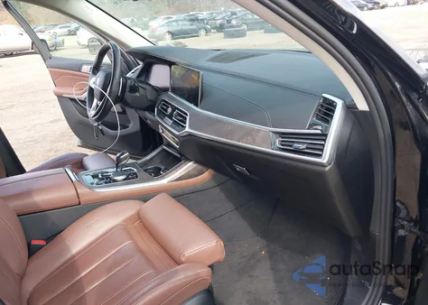 2021 BMW X7 xDrive40I z USA, uszkodzony, nr VIN 5UXCW2C05M9F51708